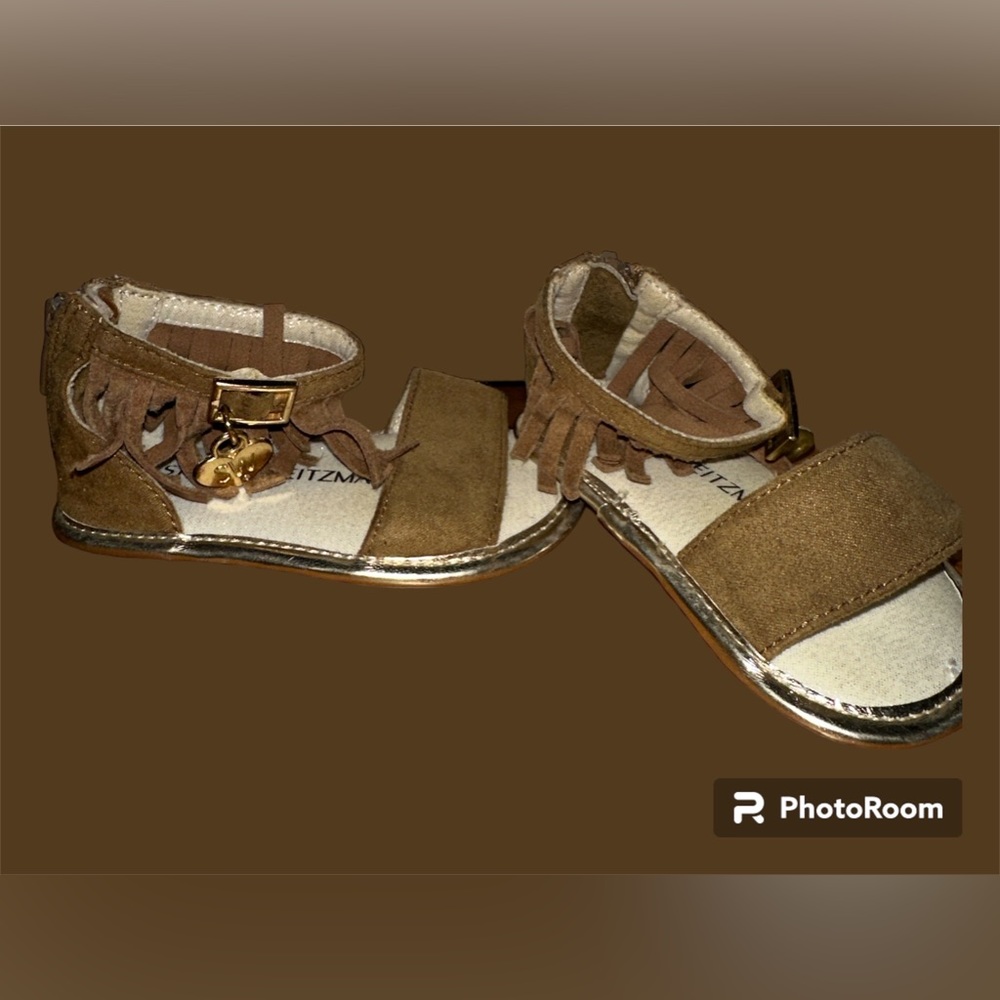 Fringe sandals
